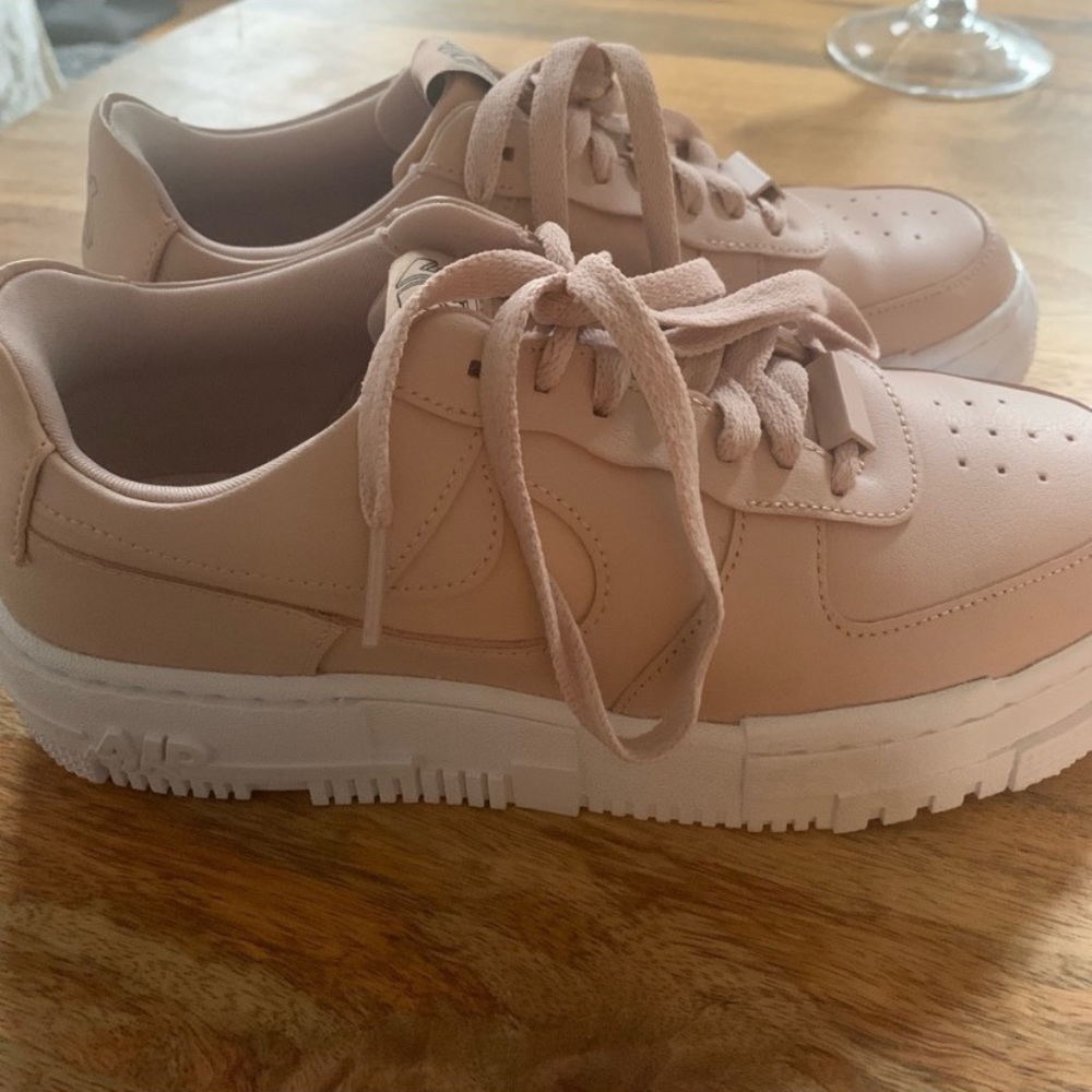 Pink Air Force 1